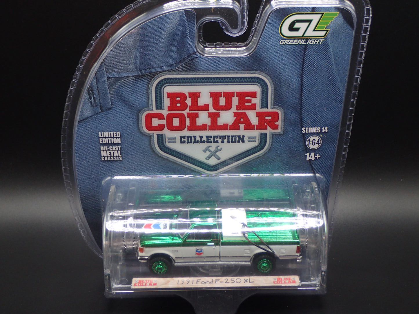 2025 GREENLIGHT GREEN MACHINE BLUE COLLAR 14 1991 FORD F250 PICKUP TRUCK SUPER