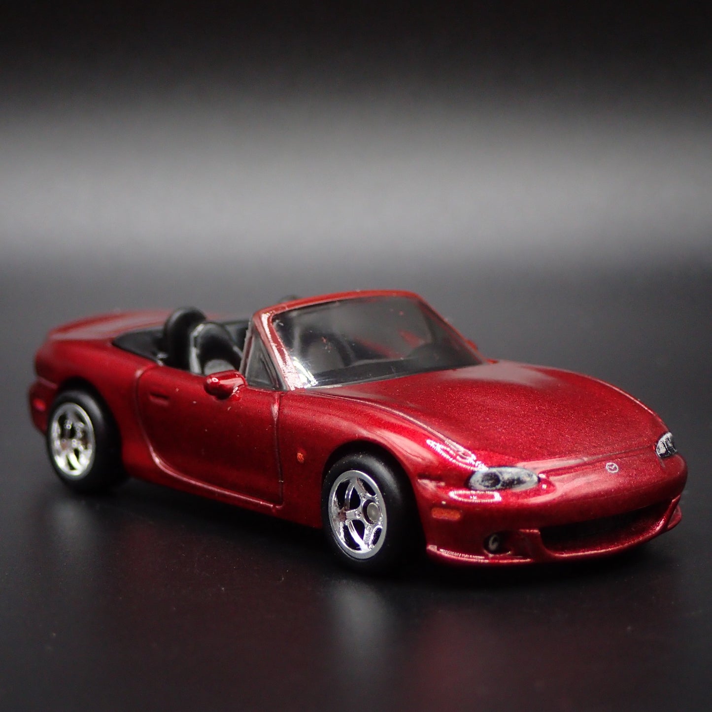 1999-2004 MAZDA MX5 MIATA MIATA NB RED 1:64 SCALE DIORAMA DIECAST MODEL CAR