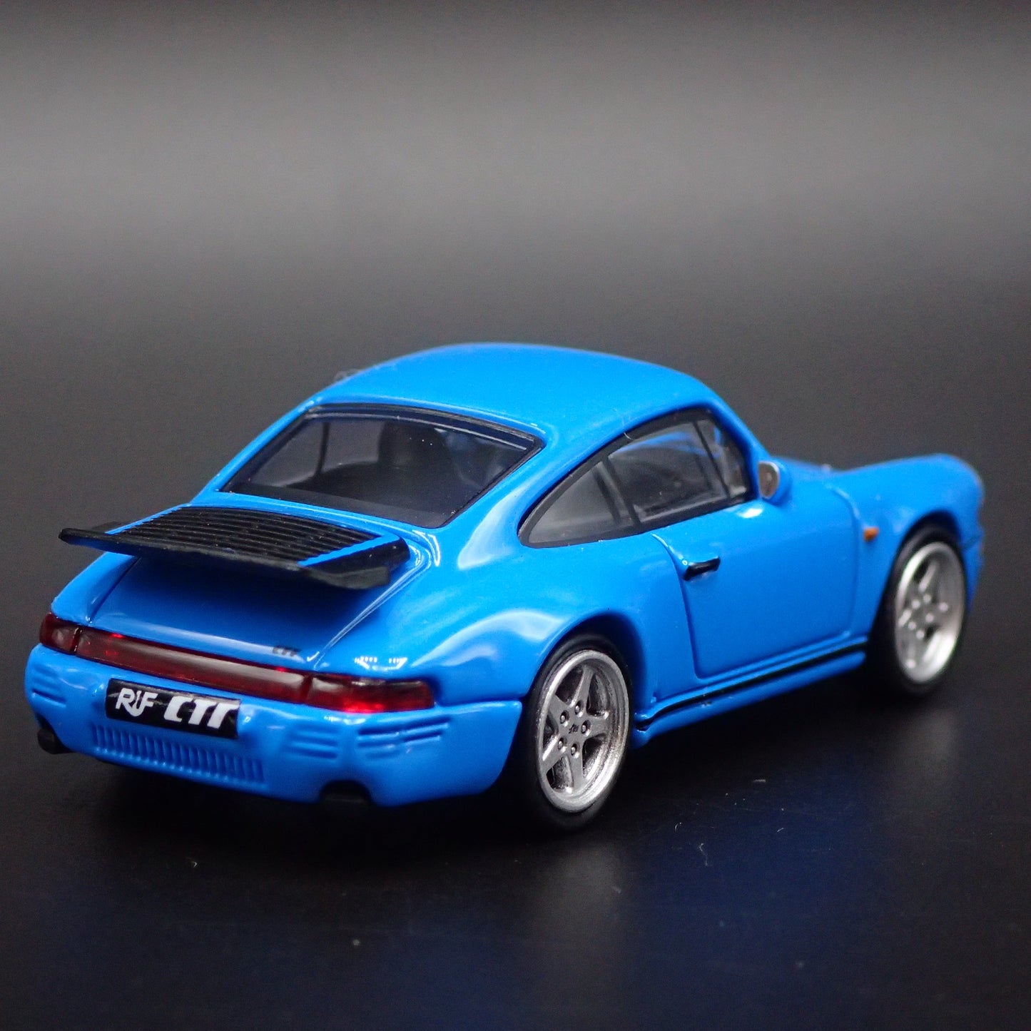 1987-1996 PORSCHE 911 CARRERA 3.2 RUF CTR 1:64 SCALE DIORAMA DIECAST MODEL CAR