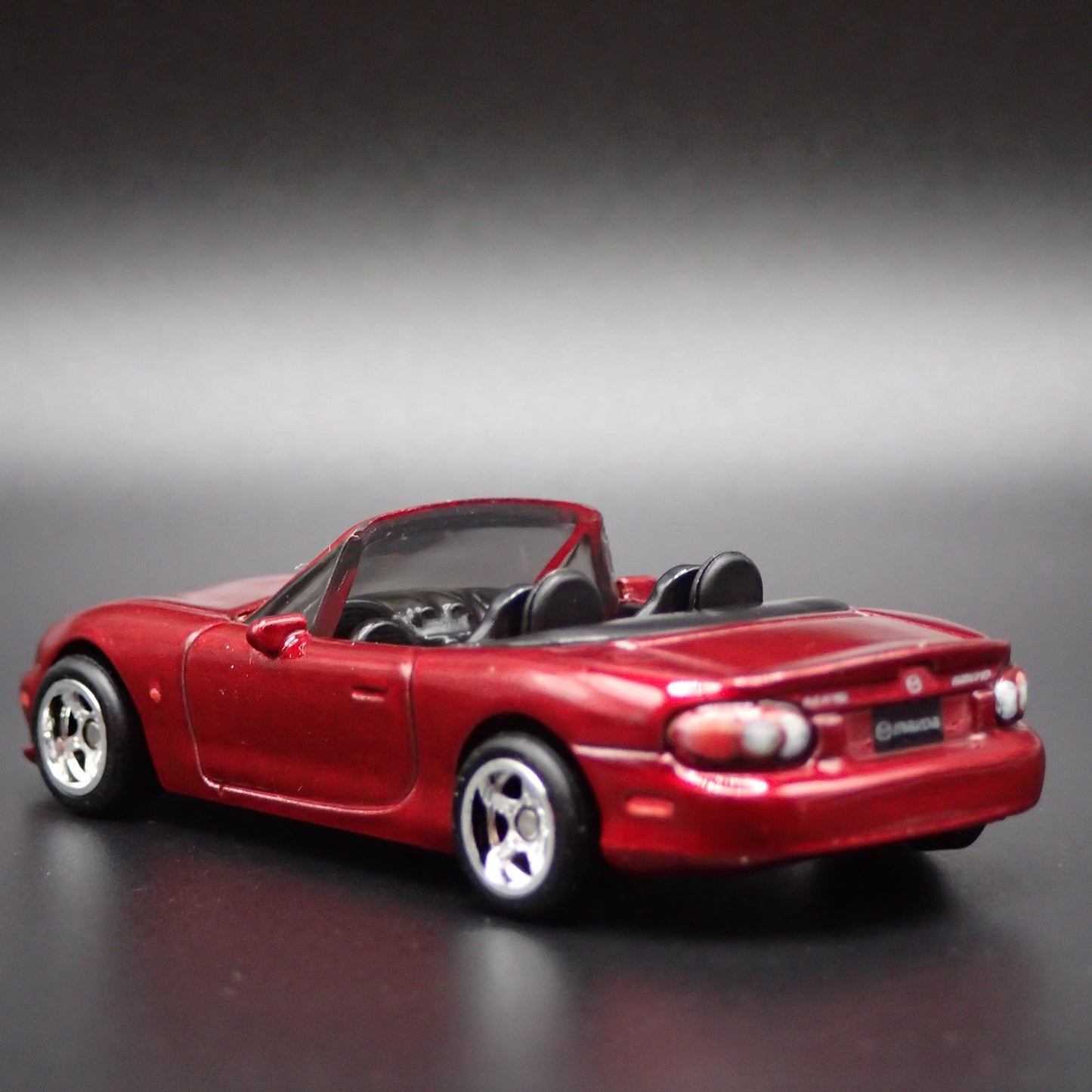 1999-2004 MAZDA MX5 MIATA MIATA NB RED 1:64 SCALE DIORAMA DIECAST MODEL CAR