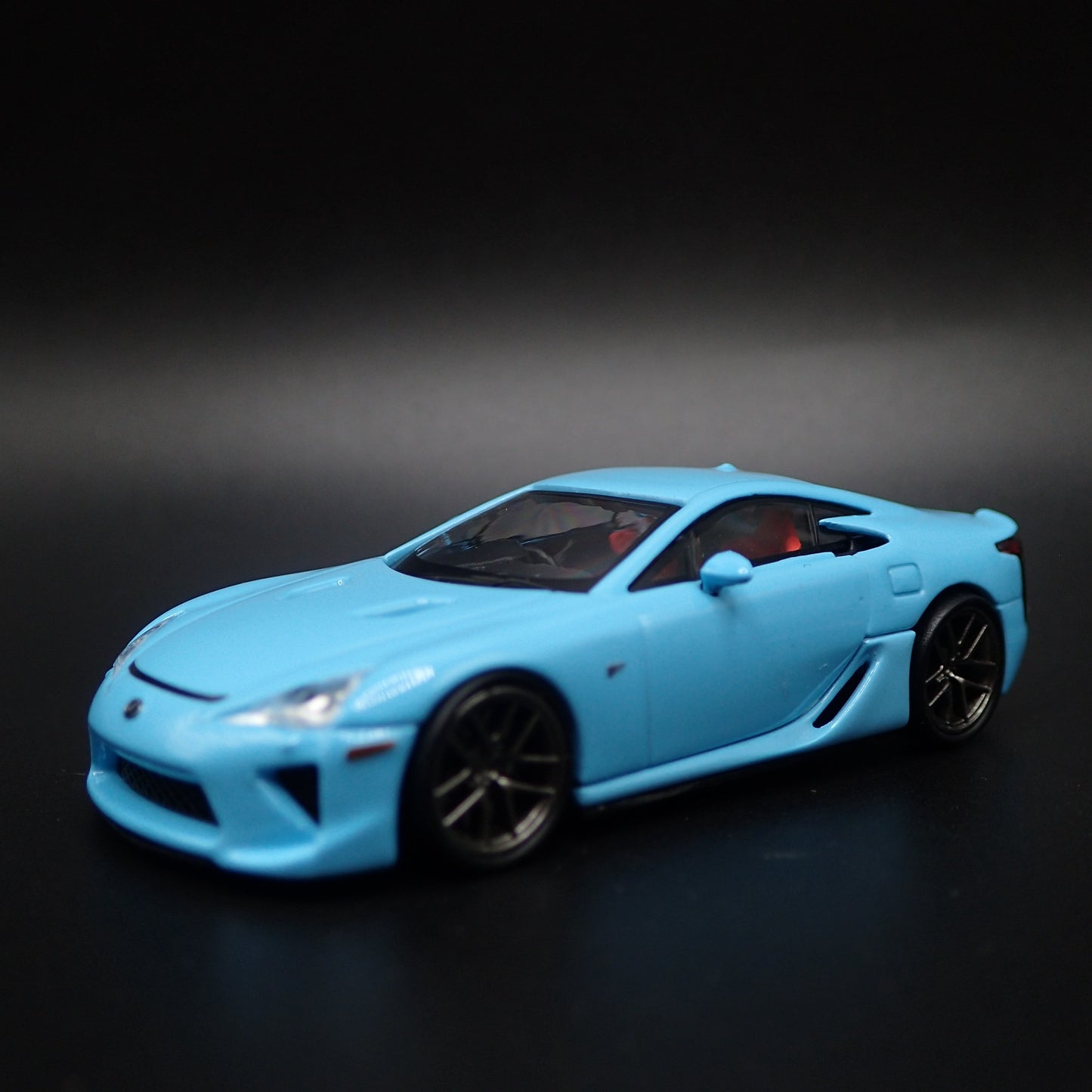 2010-2012 LEXUS LFA SUPER CAR 1/64 SCALE COLLECTIBLE DIORAMA DIECAST MODEL CAR