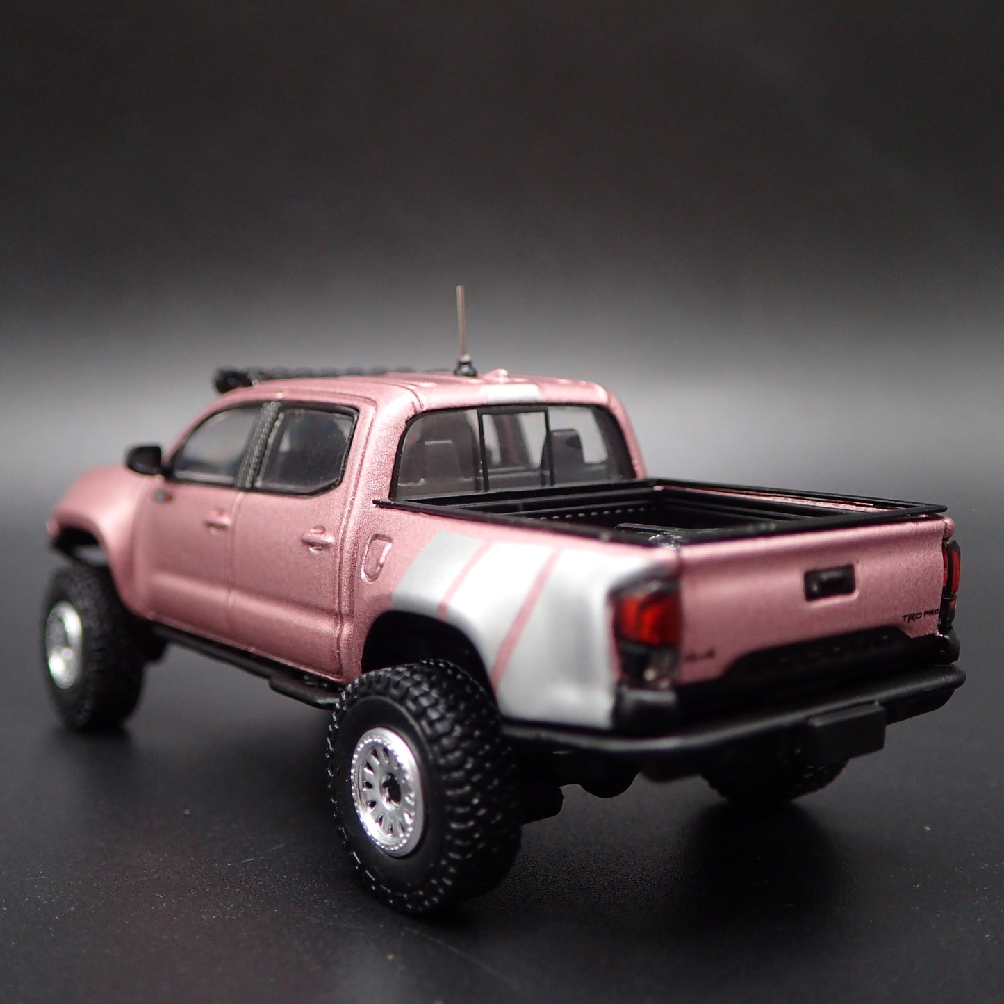 2016-2023 TOYOTA TACOMA PICKUP TRUCK TRD 1:64 SCALE DIORAMA DIECAST MODEL CAR