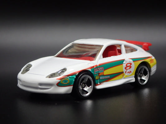 1999-2005 PORSCHE 911 GT3 CUP 996 WHITE 1:64 SCALE DIORAMA  DIECAST MODEL CAR