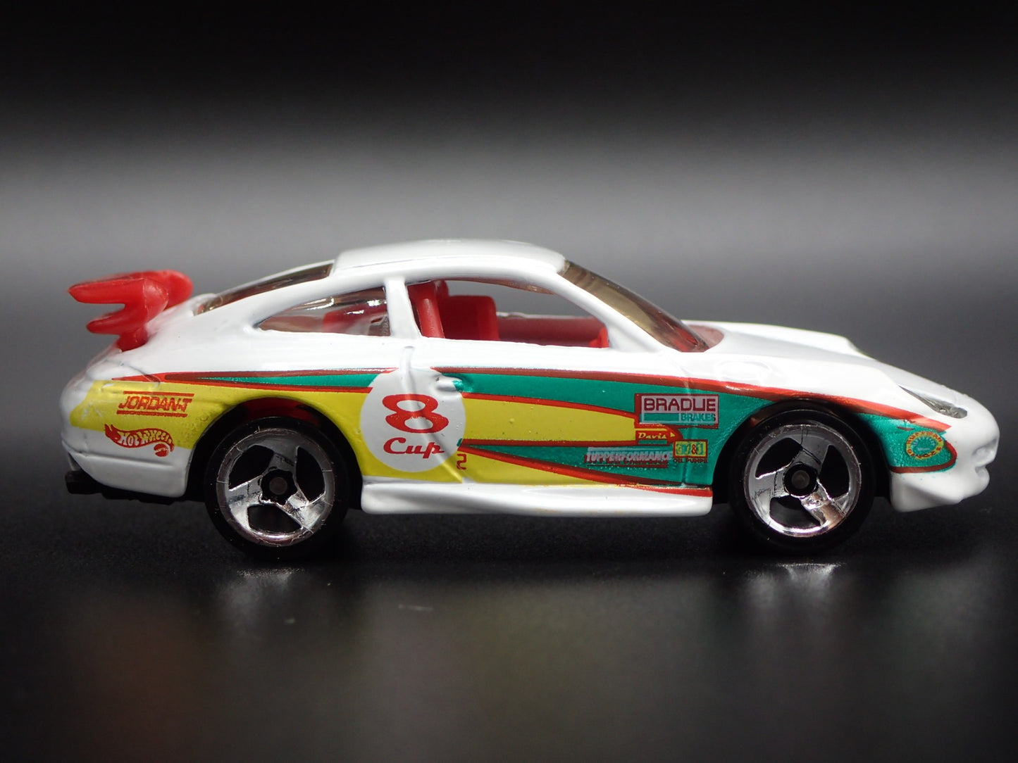 1999-2005 PORSCHE 911 GT3 CUP 996 WHITE 1:64 SCALE DIORAMA  DIECAST MODEL CAR