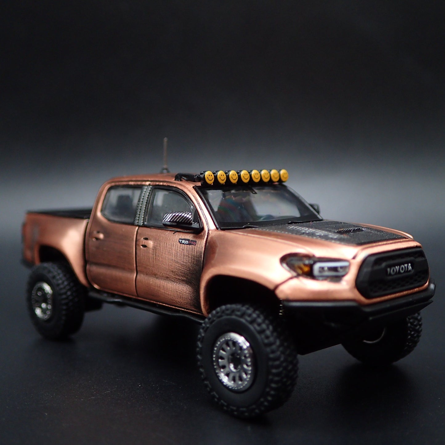 2016-2023 TOYOTA TACOMA PICKUP TRUCK RARE 1:64 SCALE DIORAMA DIECAST MODEL CAR