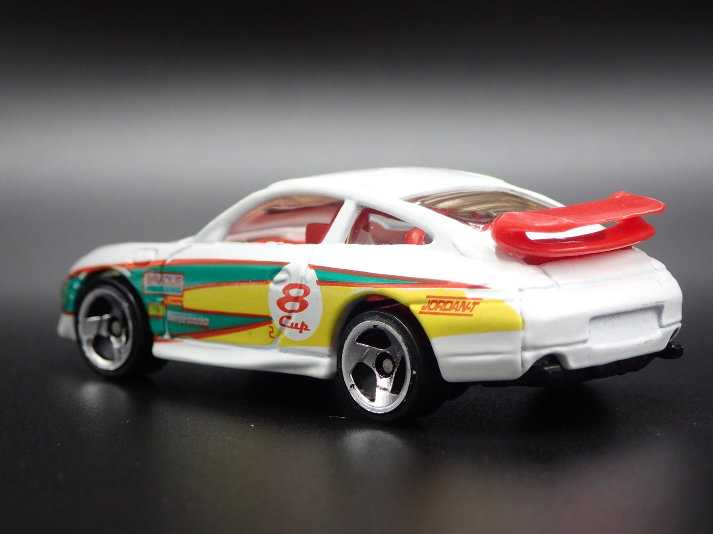 1999-2005 PORSCHE 911 GT3 CUP 996 WHITE 1:64 SCALE DIORAMA  DIECAST MODEL CAR