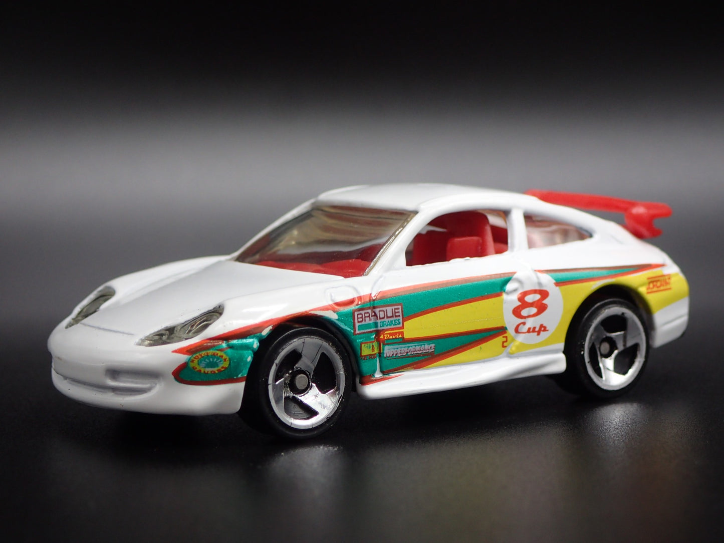 1999-2005 PORSCHE 911 GT3 CUP 996 WHITE 1:64 SCALE DIORAMA  DIECAST MODEL CAR