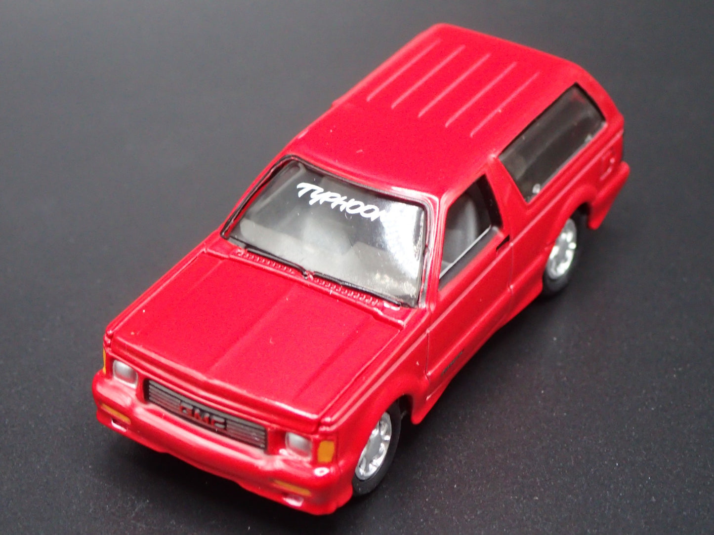 1992 92 GMC TYPHOON SUV RED 1/64 SCALE LIMITED EDITION DIORAMA DIECAST MODEL CAR