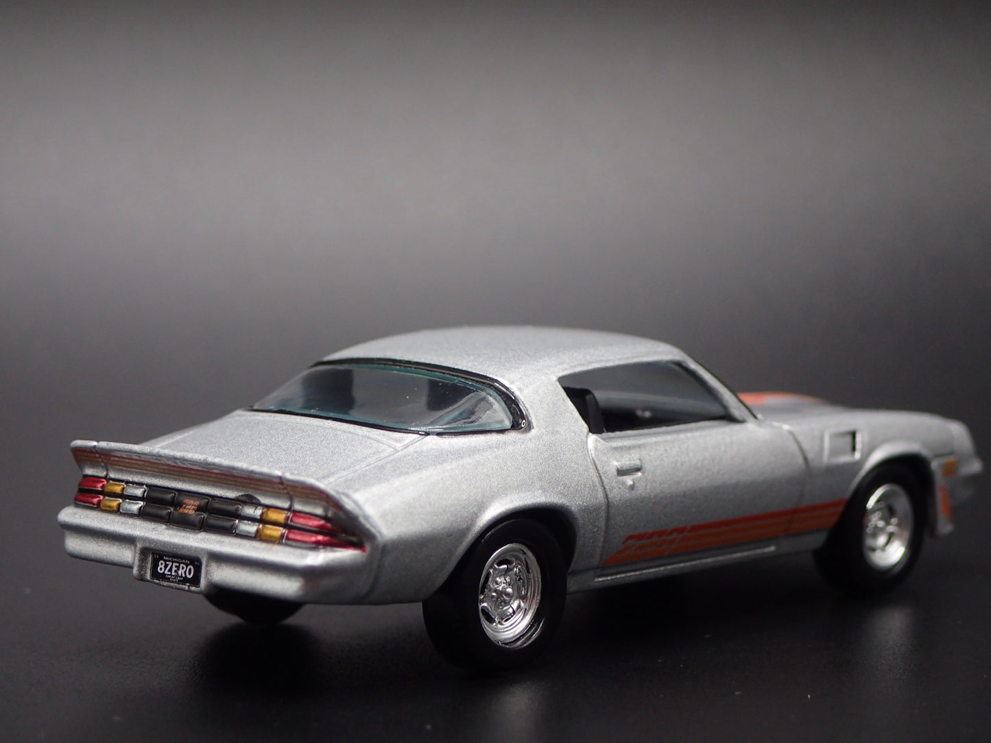 1980 80 CHEVY CHEVROLET CAMARO Z28 SILVER 1:64 SCALE DIORAMA DIECAST MODEL CAR