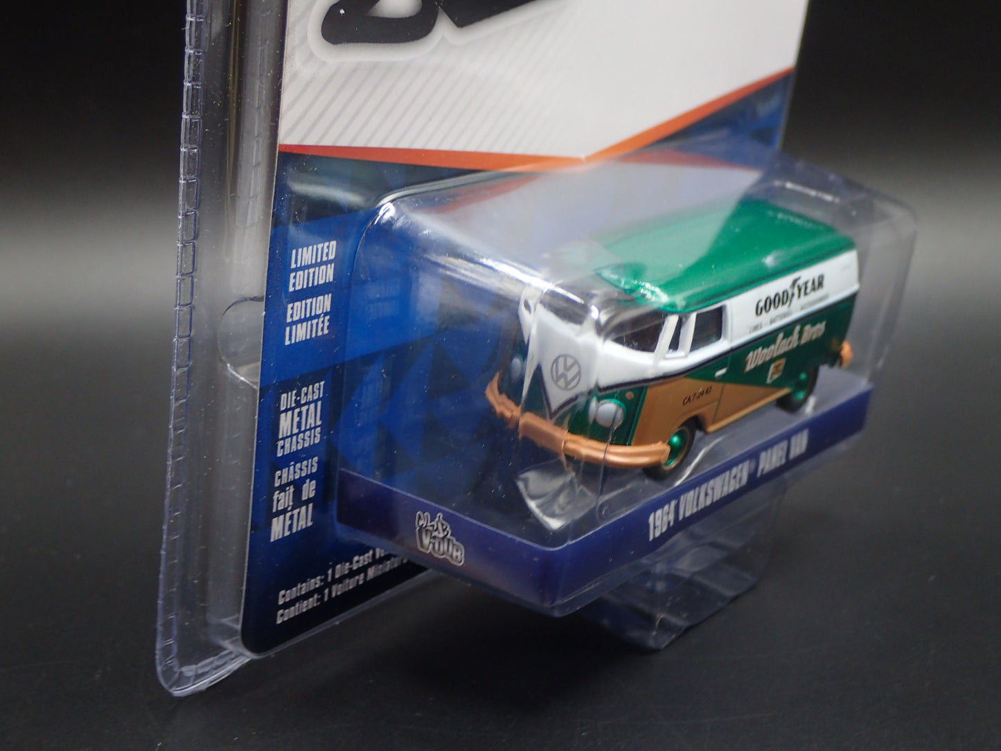 2025 GREENLIGHT GREEN MACHINE 1964 VOLKSWAGEN PANEL VAN CLUB VDUB 20 CHASE