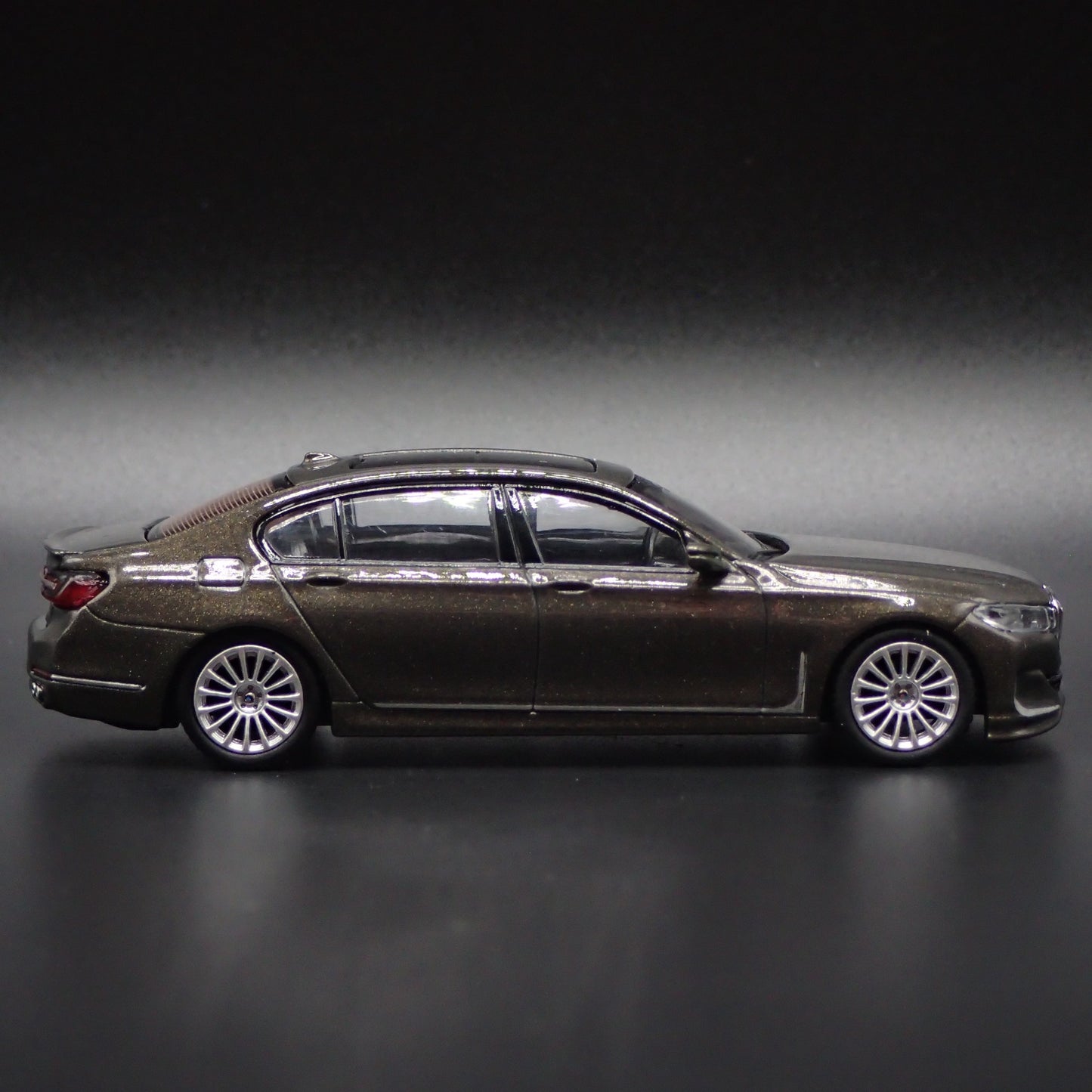2019-2022 BMW ALPINA B7 xDRIVE GRAY 1:64 SCALE COLLECTIBLE DIECAST MODEL CAR
