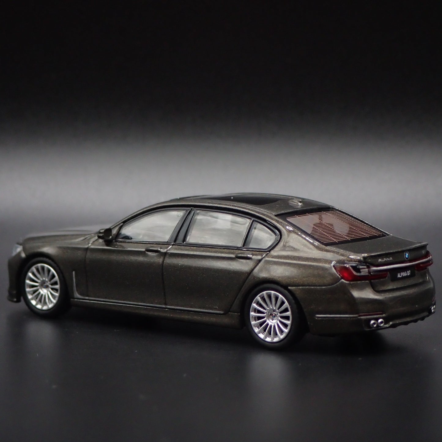 2019-2022 BMW ALPINA B7 xDRIVE GRAY 1:64 SCALE COLLECTIBLE DIECAST MODEL CAR