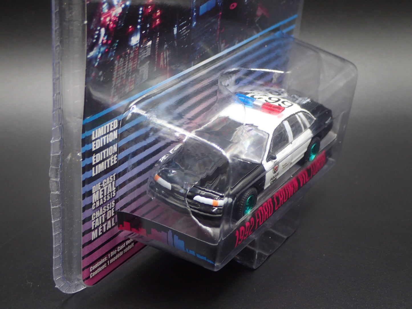 2022 GREENLIGHT GREEN MACHINE 1992 FORD CROWN VIC DRIVE LAPD HOLLYWOOD 33 CHASE