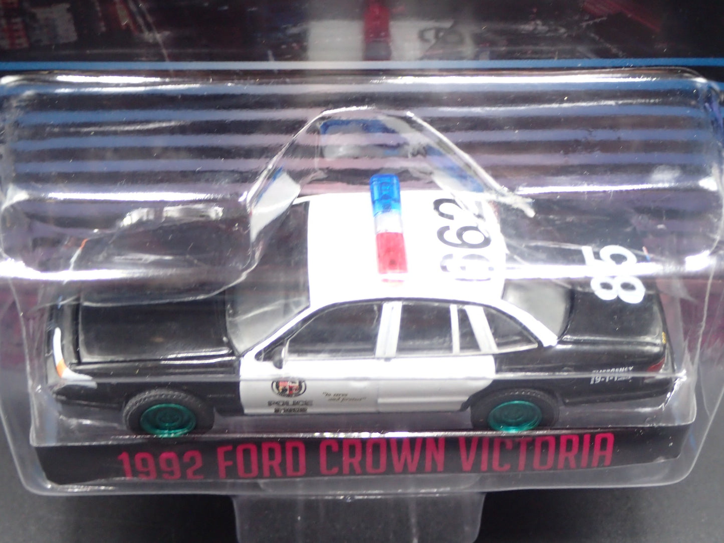 2022 GREENLIGHT GREEN MACHINE 1992 FORD CROWN VIC DRIVE LAPD HOLLYWOOD 33 CHASE