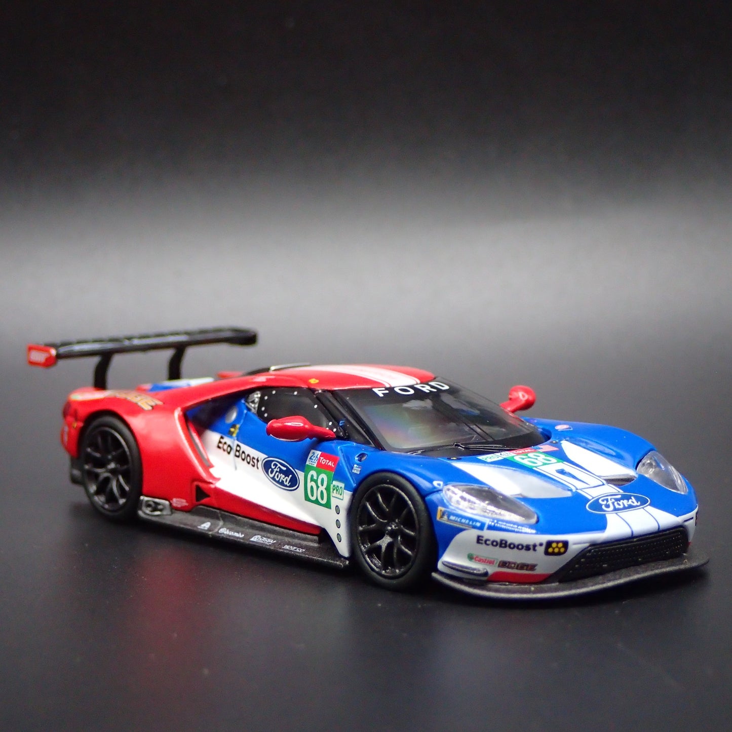 2019 FORD GT LM GTE PRO 68 24HRS OF LE MANS TEAM US 1:64 SCALE DIECAST MODEL CAR