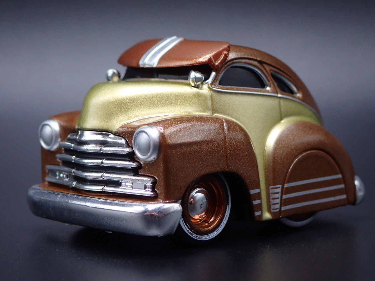 1947 47 CHEVY CHEVROLET FLEETLINE LOWRIDER TUNED GD 1:64 SCALE DIECAST MODEL CAR