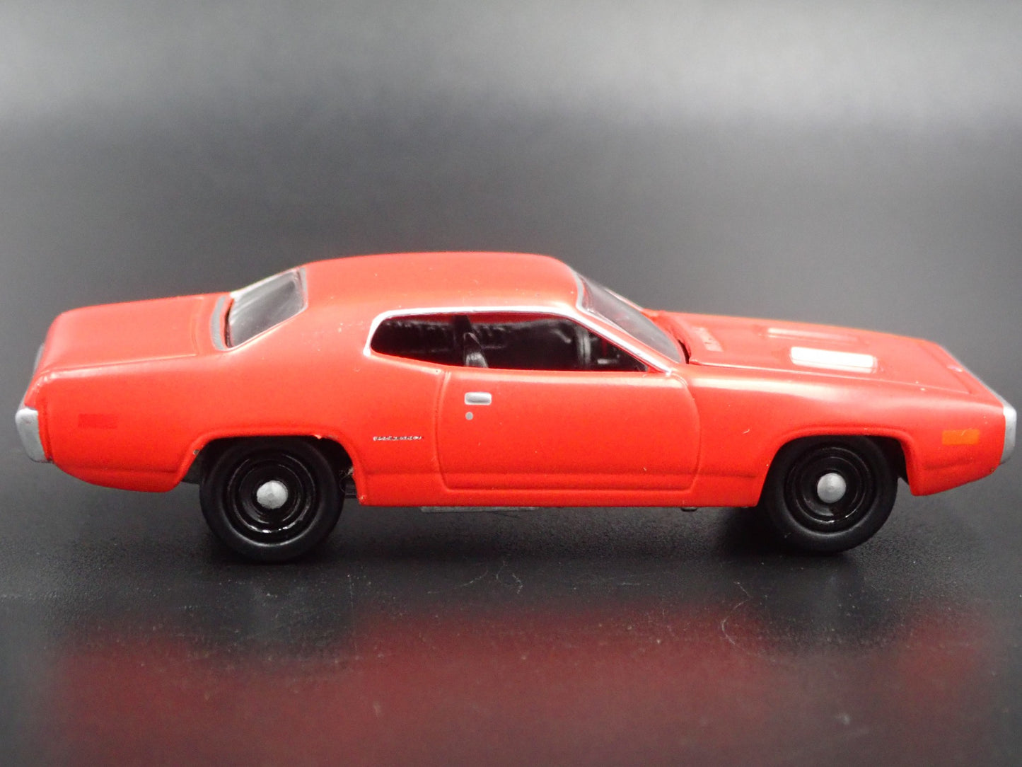 1972 72 PLYMOUTH ROAD RUNNER PROJECT IN PROGRESS 1/64 SCALE DIECAST MODEL CAR