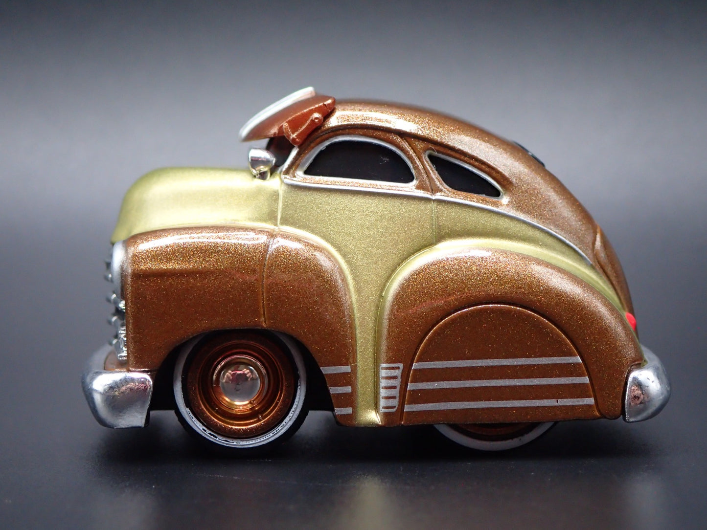 1947 47 CHEVY CHEVROLET FLEETLINE LOWRIDER TUNED GD 1:64 SCALE DIECAST MODEL CAR