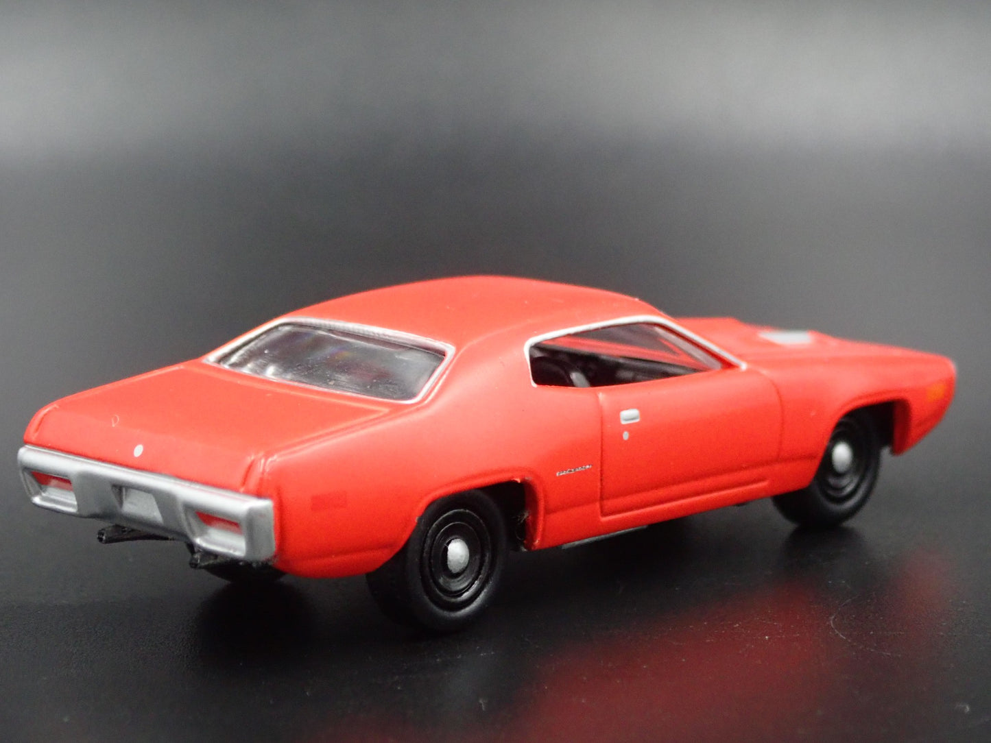 1972 72 PLYMOUTH ROAD RUNNER PROJECT IN PROGRESS 1/64 SCALE DIECAST MODEL CAR