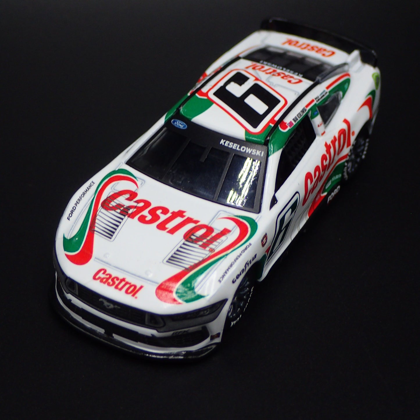2024 FORD MUSTANG 6 BRAD KESELOWSKI CASTROL THROW NASCAR 1:64 DIECAST MODEL CAR