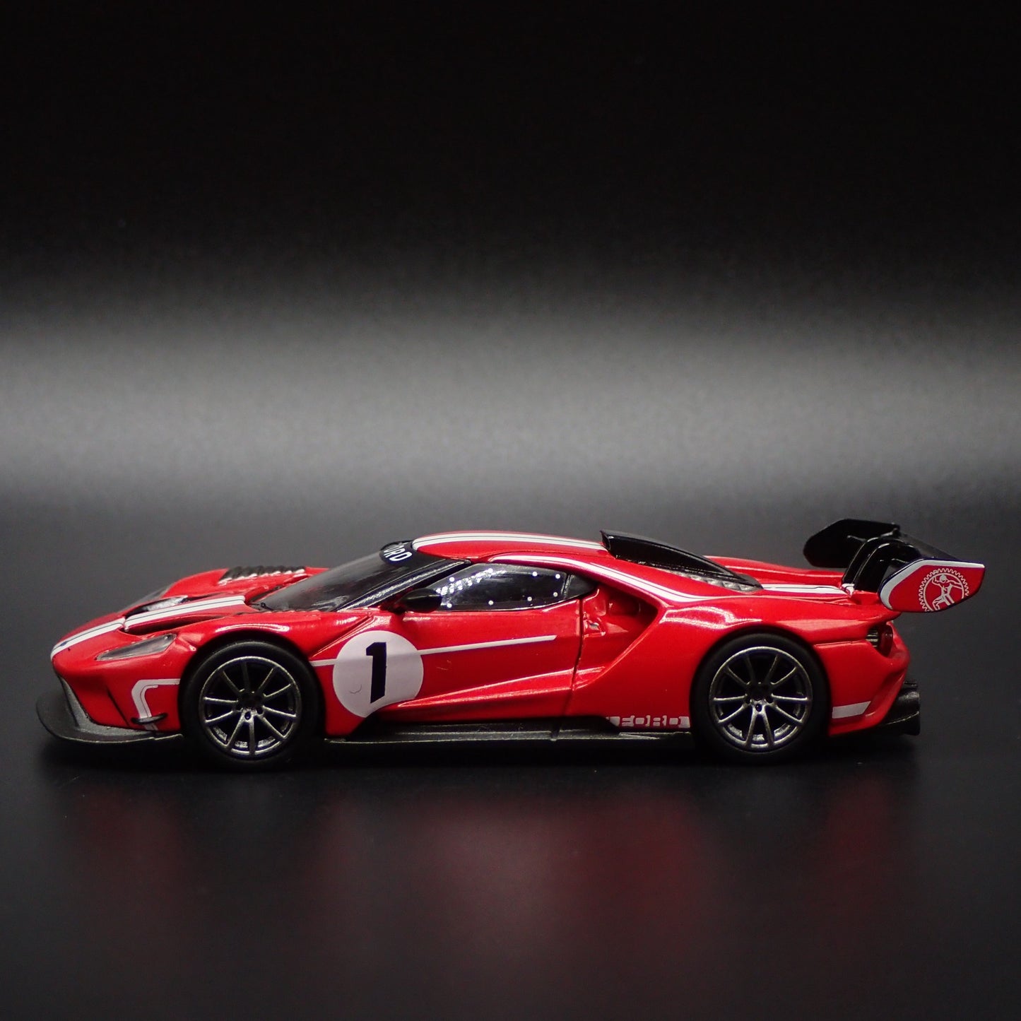 2017-2022 FORD GT MK II 013 RACING SUPERCAR 1:64 SCALE DIORAMA DIECAST MODEL CAR