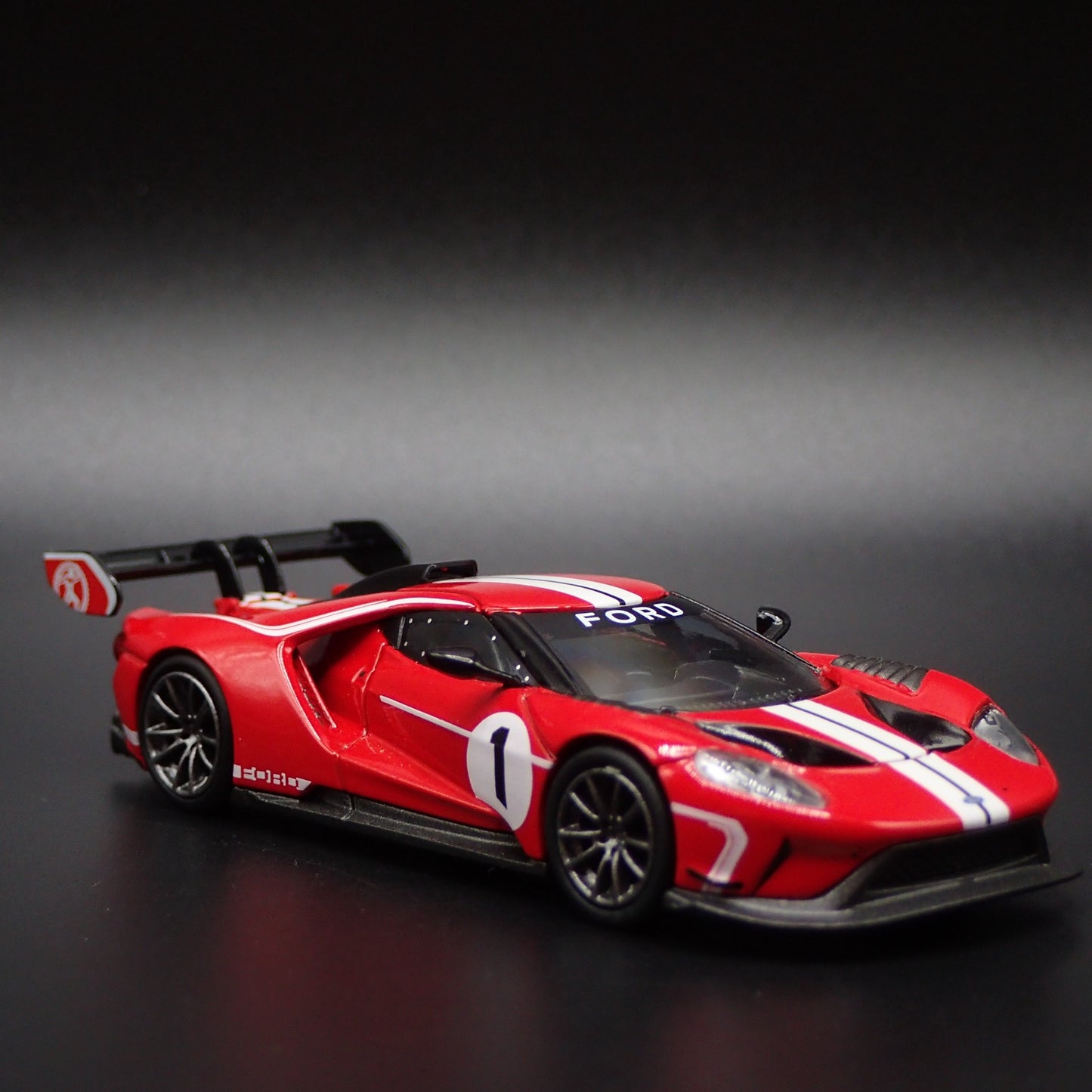 2017-2022 FORD GT MK II 013 RACING SUPERCAR 1:64 SCALE DIORAMA DIECAST MODEL CAR