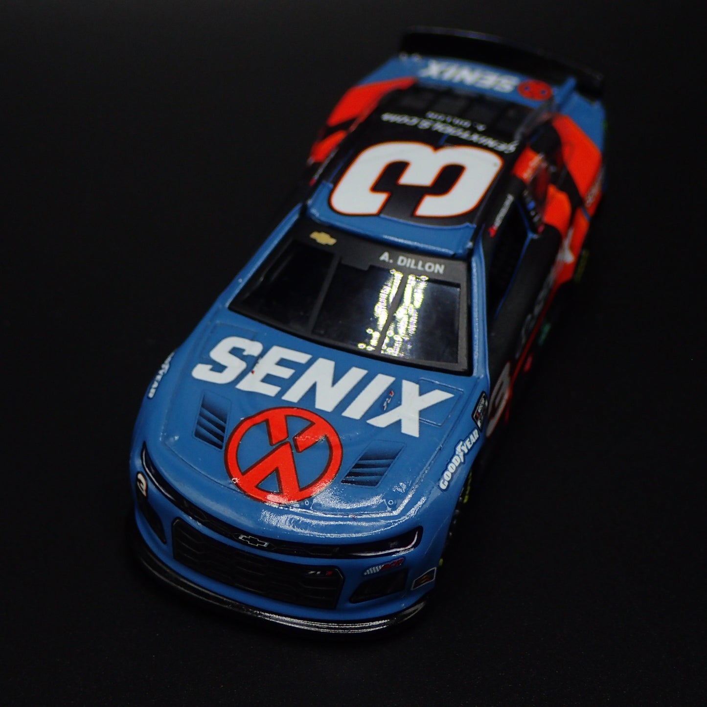 2024 CHEVY CAMARO ZL1 3 AUSTIN DILLON SENIX TOOLS NASCAR 1:64 DIECAST MODEL CAR