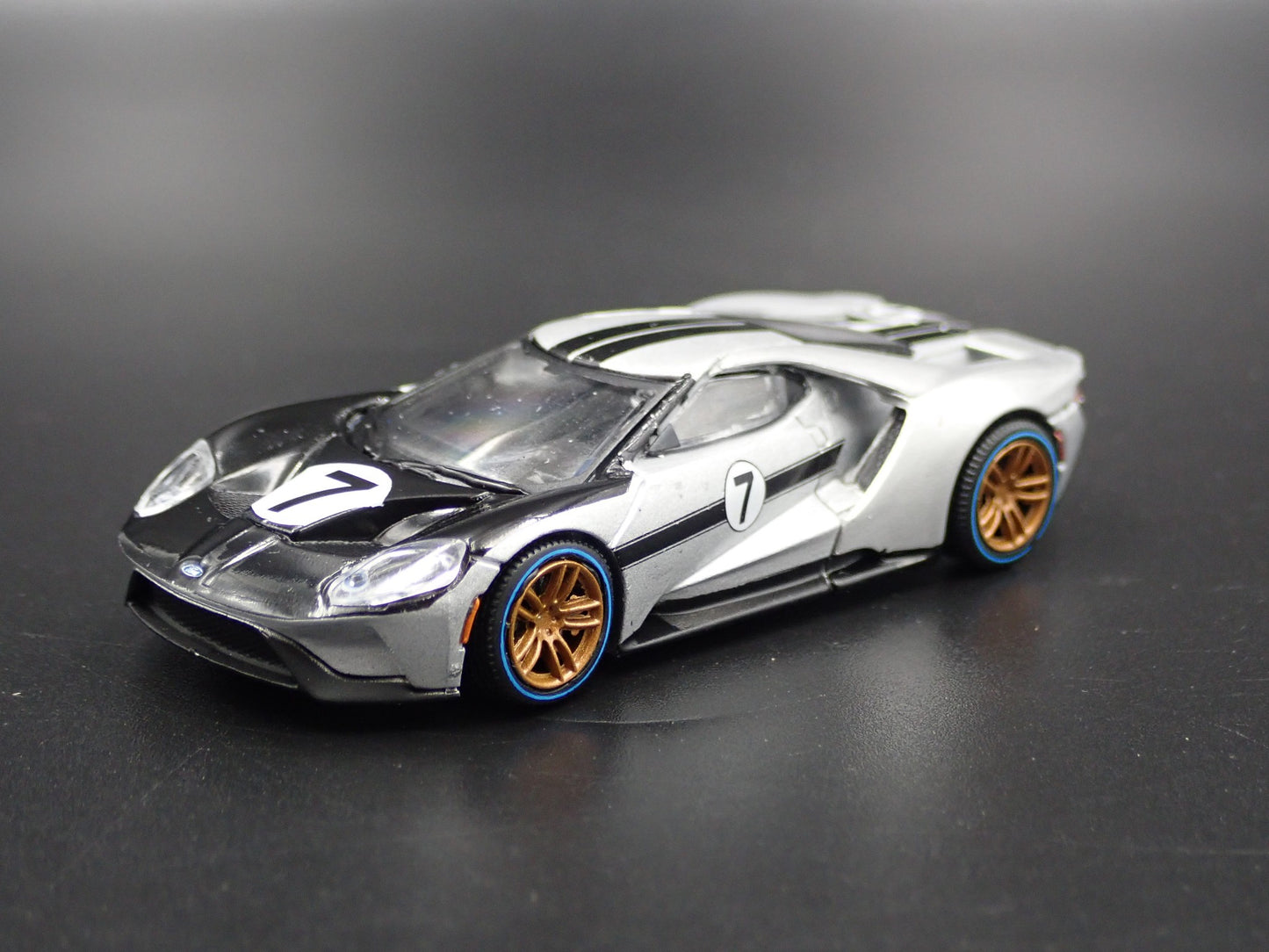 2017-2022 FORD GT RACING #7 SUPERCAR SILVER 1:64 SCALE DIORAMA DIECAST MODEL CAR