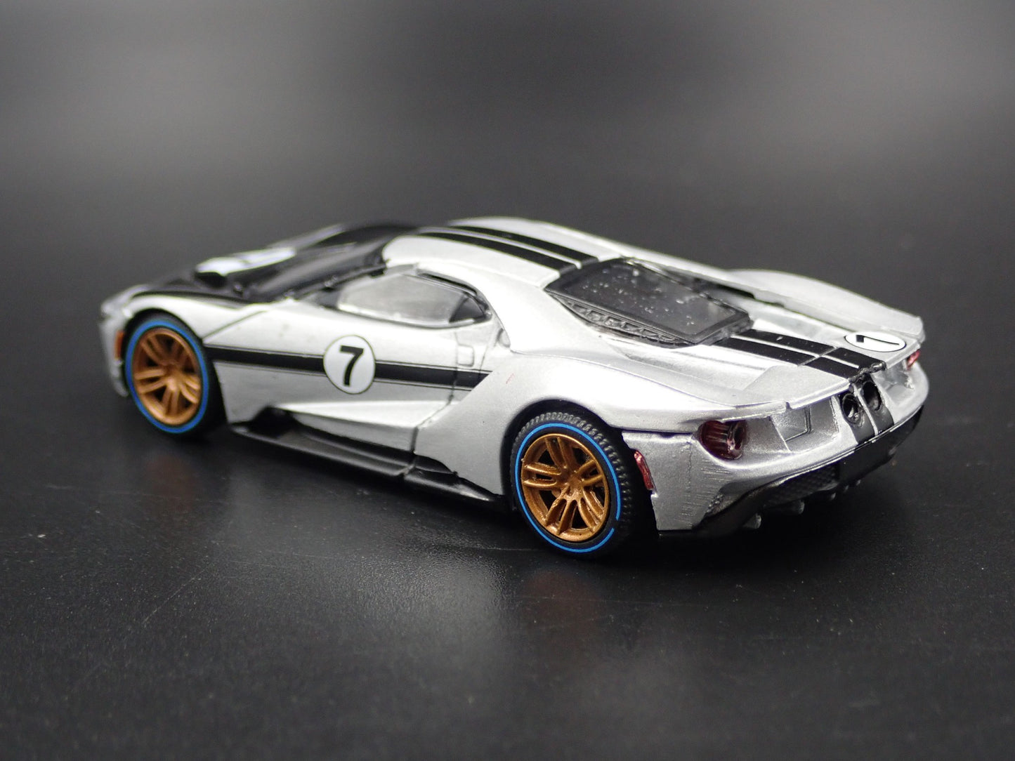 2017-2022 FORD GT RACING #7 SUPERCAR SILVER 1:64 SCALE DIORAMA DIECAST MODEL CAR