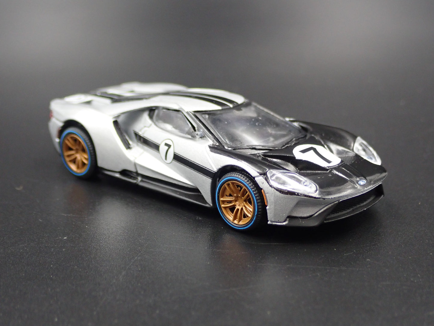 2017-2022 FORD GT RACING #7 SUPERCAR SILVER 1:64 SCALE DIORAMA DIECAST MODEL CAR