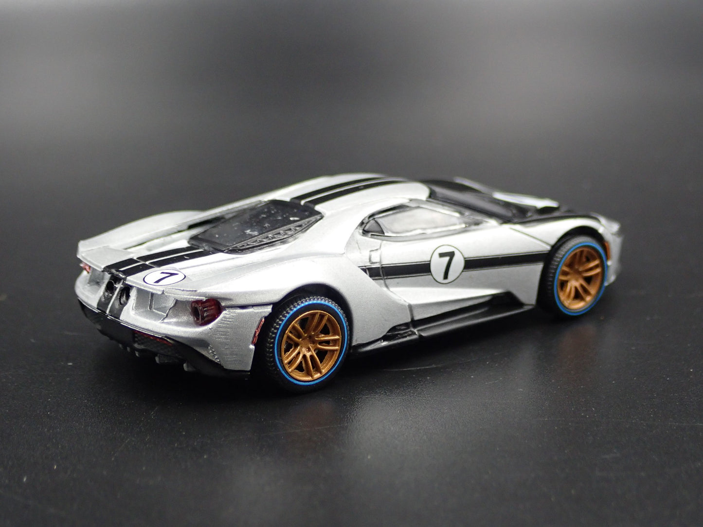 2017-2022 FORD GT RACING #7 SUPERCAR SILVER 1:64 SCALE DIORAMA DIECAST MODEL CAR
