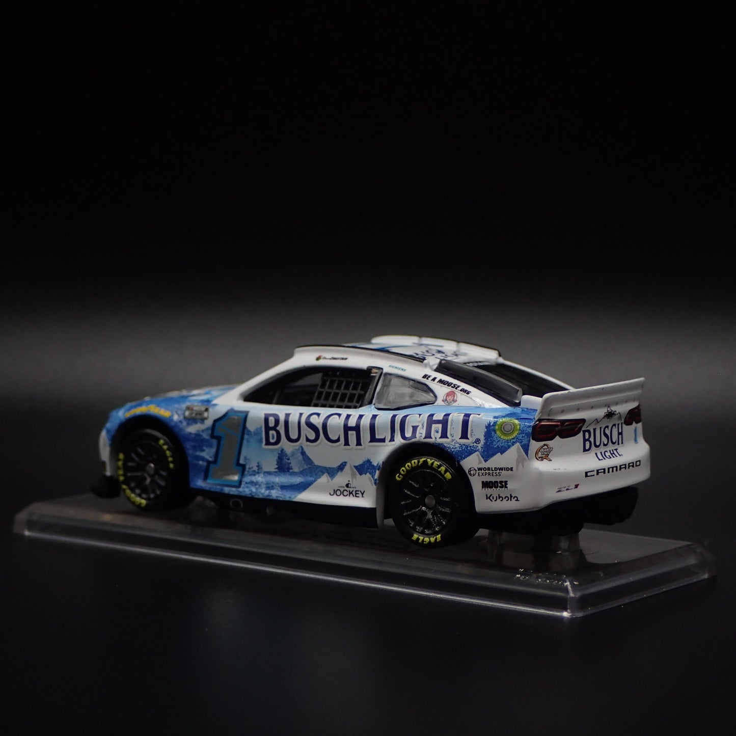 2024 CHEVY CAMARO ZL1 1 ROSS CHASTAIN BUSCH LIGHT NASCAR 1:64 DIECAST MODEL CAR