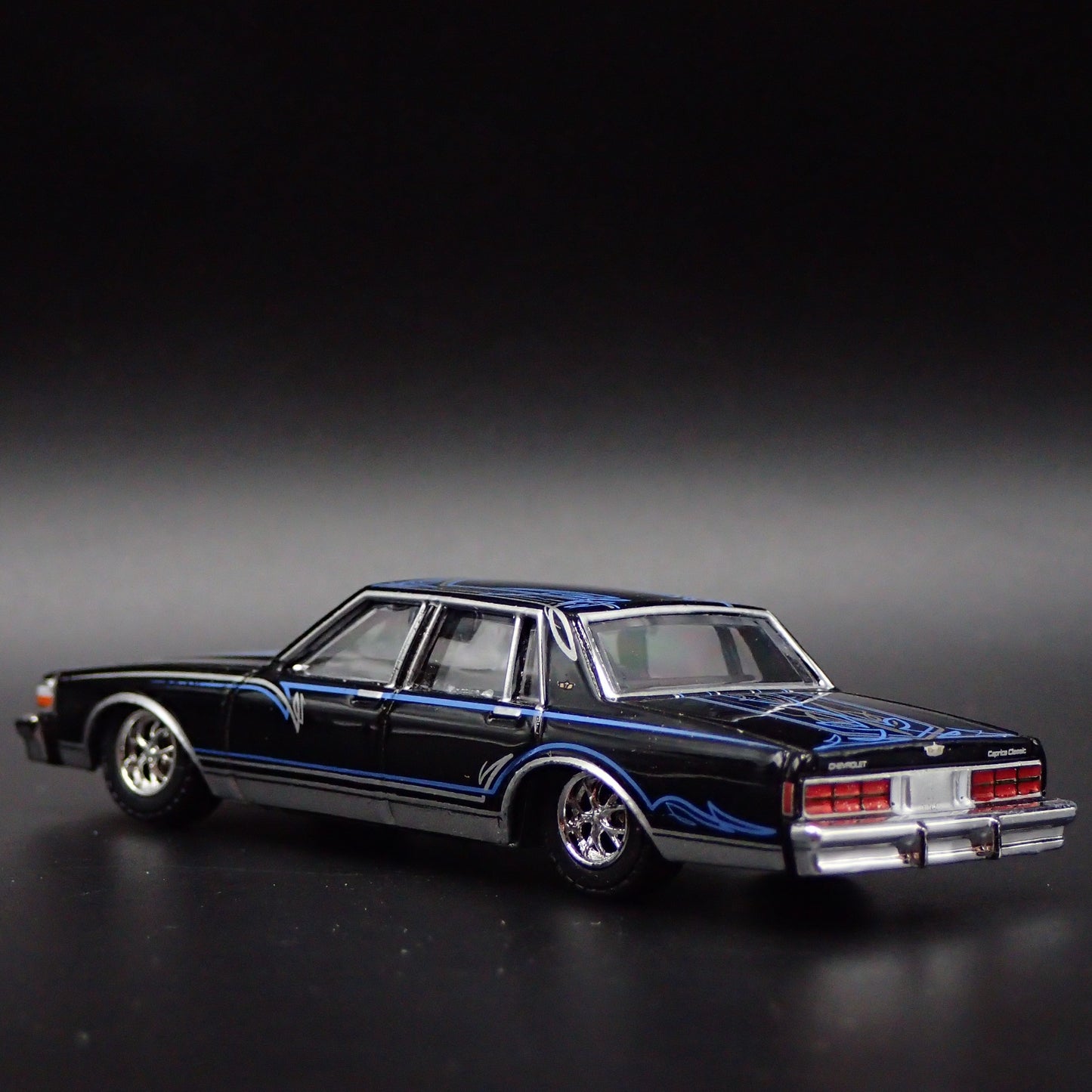 1987 87 CHEVY CHEVROLET CAPRICE LOWRIDER FOUR DOOR 1/64 SCALE DIECAST MODEL CAR