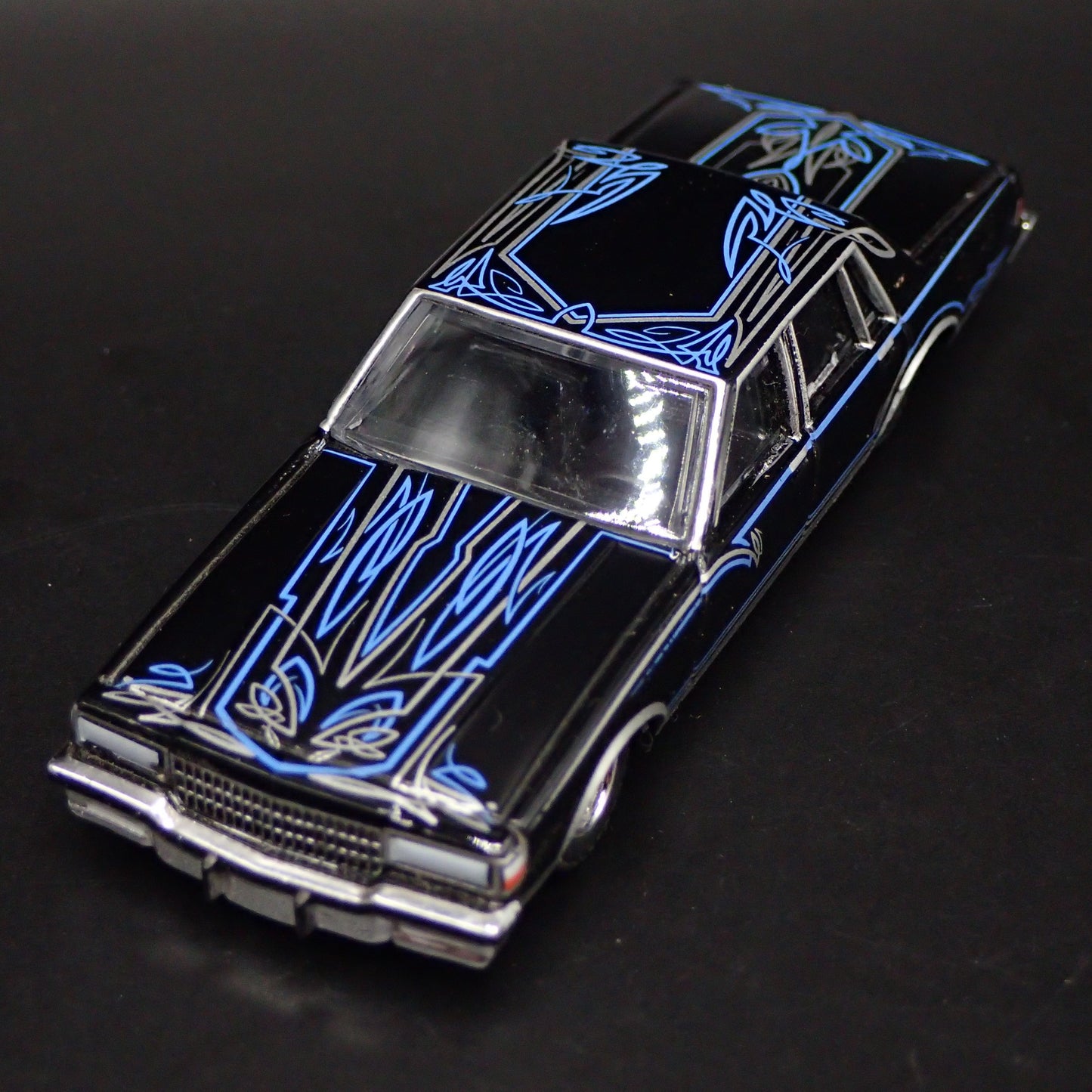 1987 87 CHEVY CHEVROLET CAPRICE LOWRIDER FOUR DOOR 1/64 SCALE DIECAST MODEL CAR