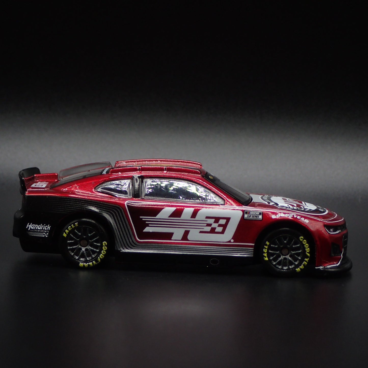 2024 CHEVY CAMARO ZL1 40 ANNV HENDRICK MOTORSPORT NASCAR 1:64 DIECAST MODEL CAR