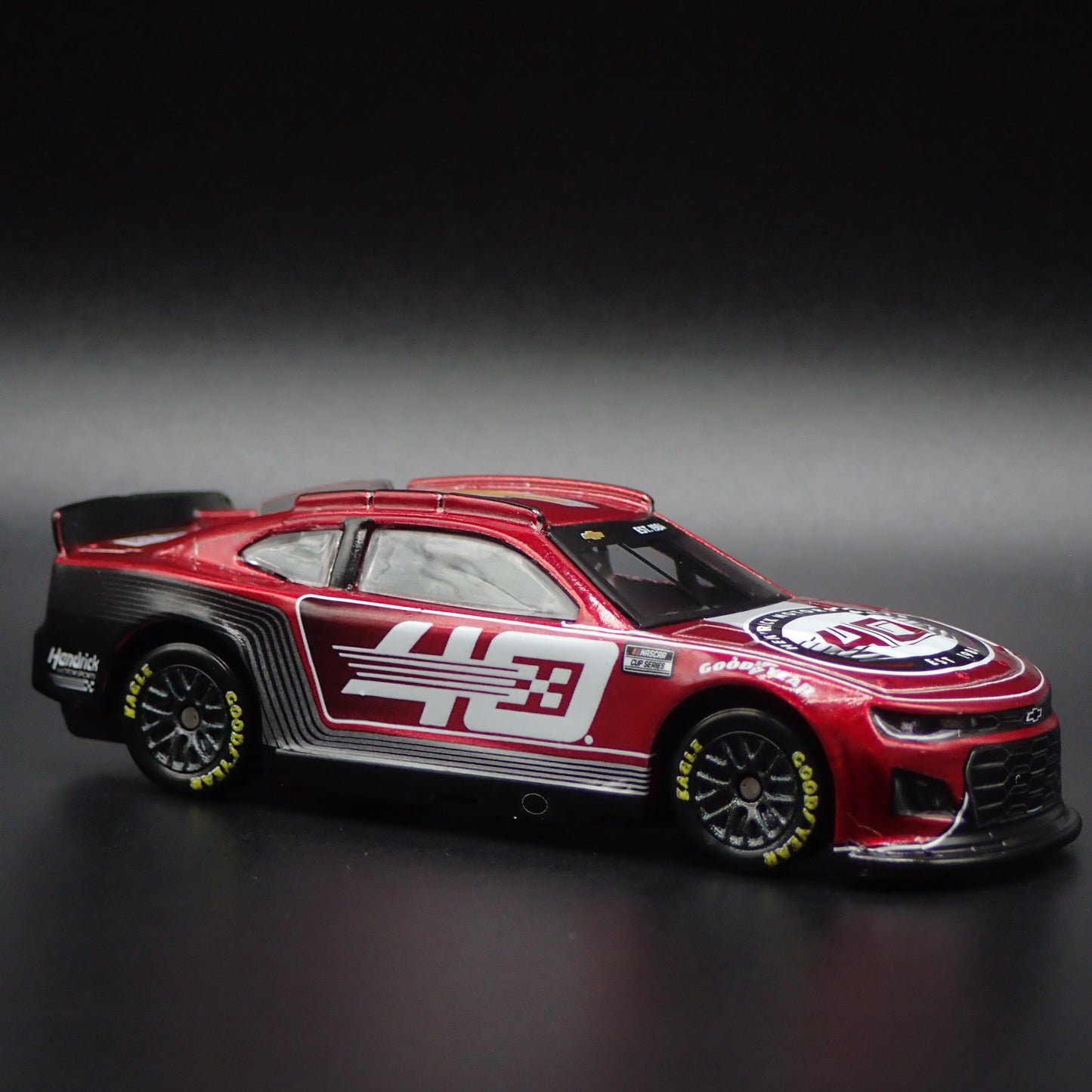 2024 CHEVY CAMARO ZL1 40 ANNV HENDRICK MOTORSPORT NASCAR 1:64 DIECAST MODEL CAR