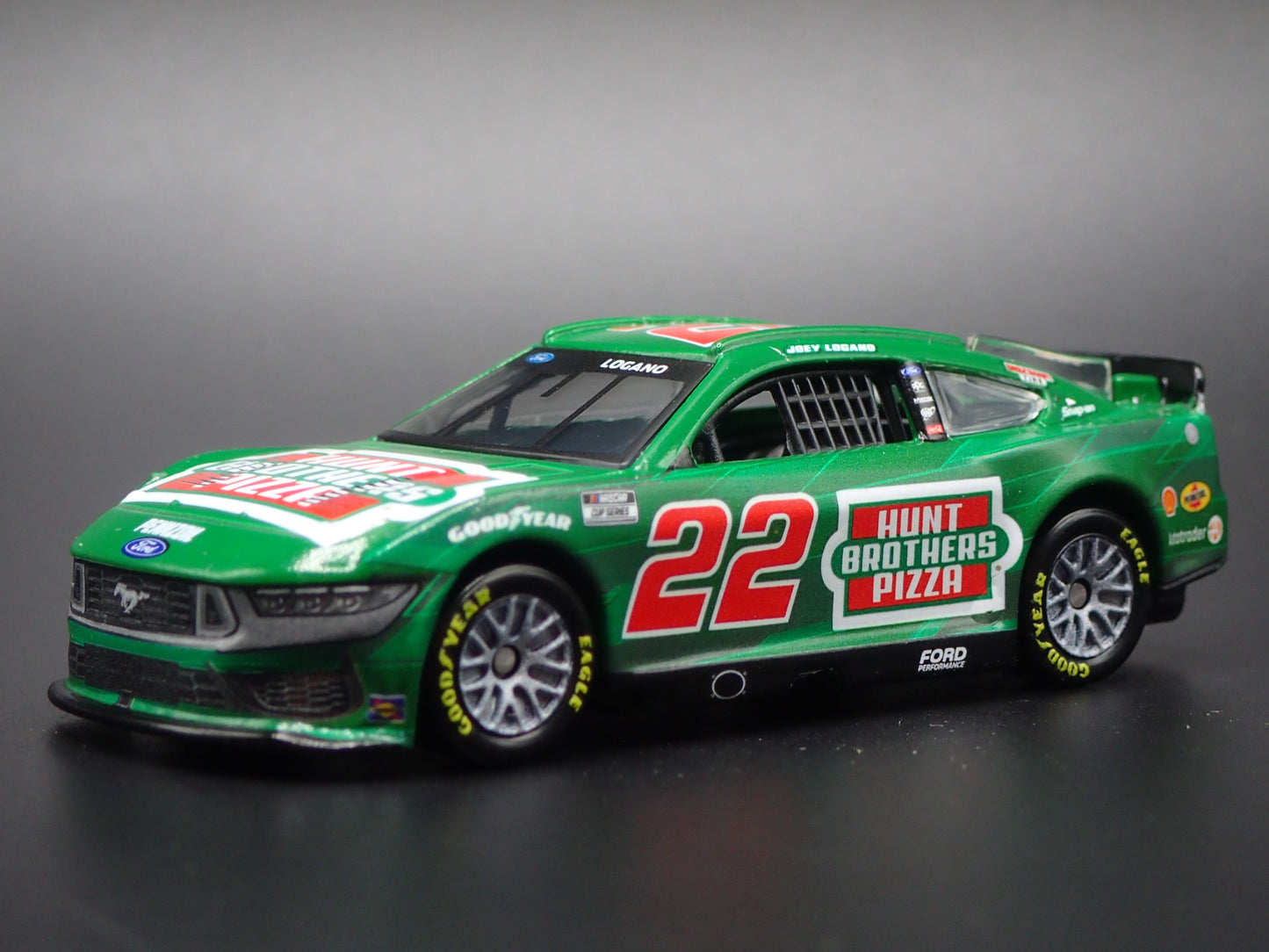 2025 25 FORD MUSTANG 22 JOEY LOGANO HUNTS NASCAR 1:64 SCALE DIECAST MODEL CAR