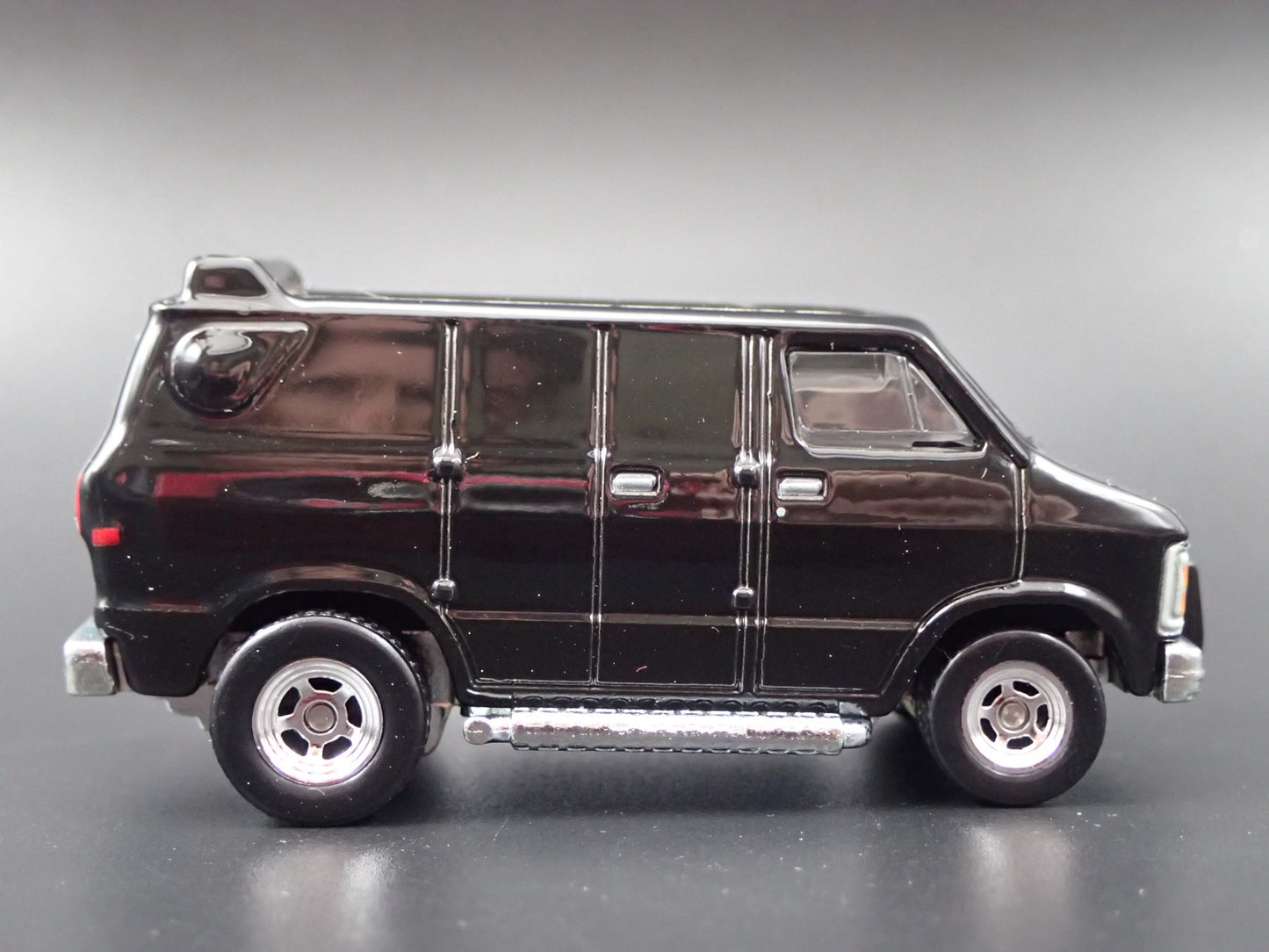 1979-1997 DODGE RAM VAN BLACK 1:64 SCALE COLLECTIBLE DIORAMA DIECAST MODEL CAR