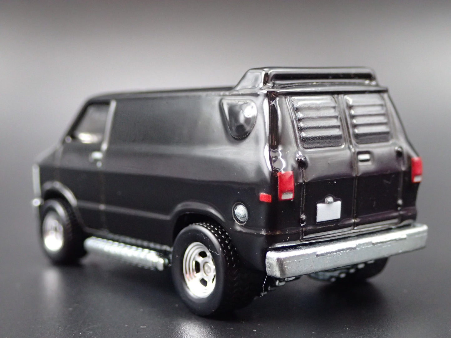 1979-1997 DODGE RAM VAN BLACK 1:64 SCALE COLLECTIBLE DIORAMA DIECAST MODEL CAR