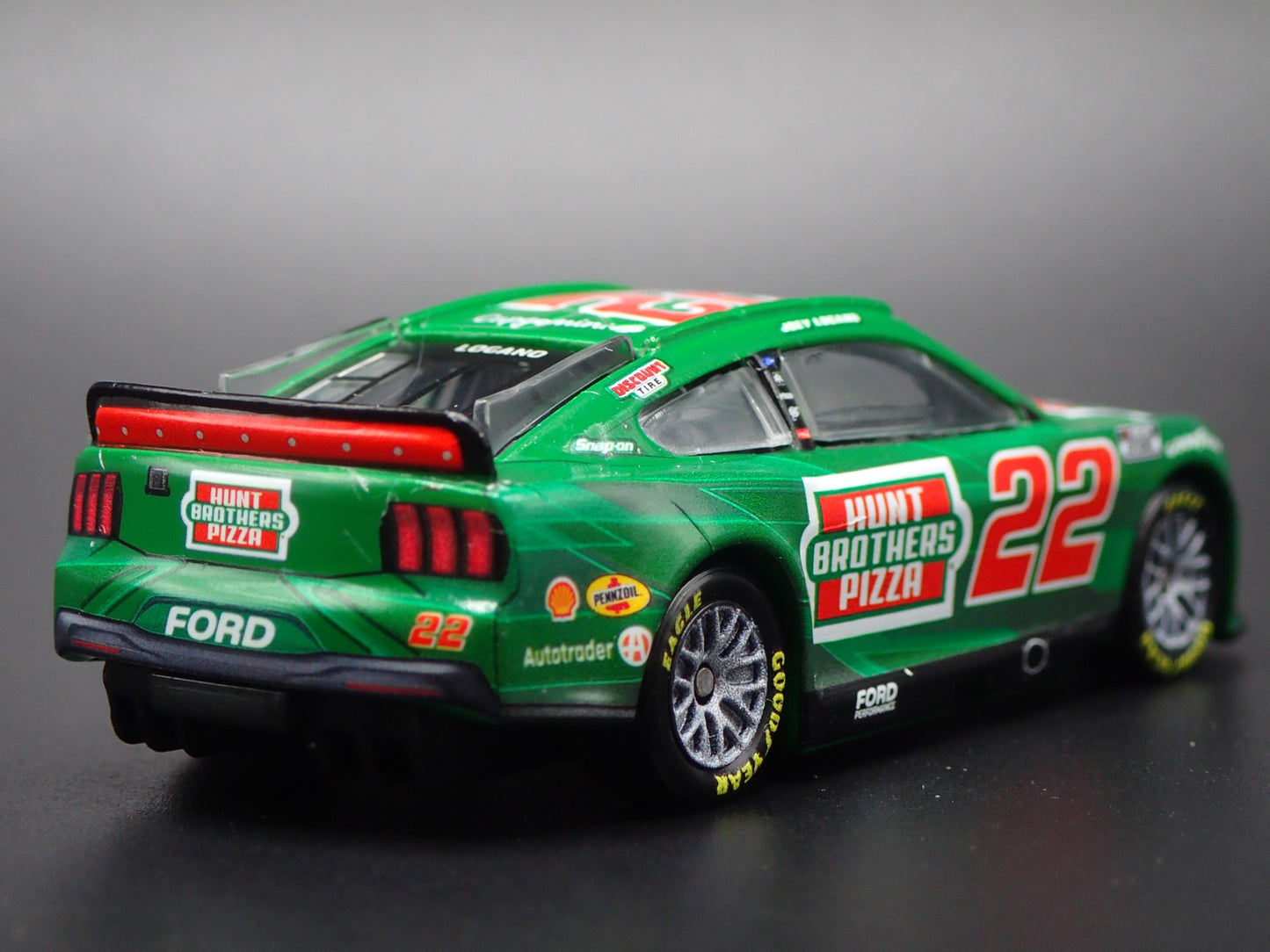 2025 25 FORD MUSTANG 22 JOEY LOGANO HUNTS NASCAR 1:64 SCALE DIECAST MODEL CAR