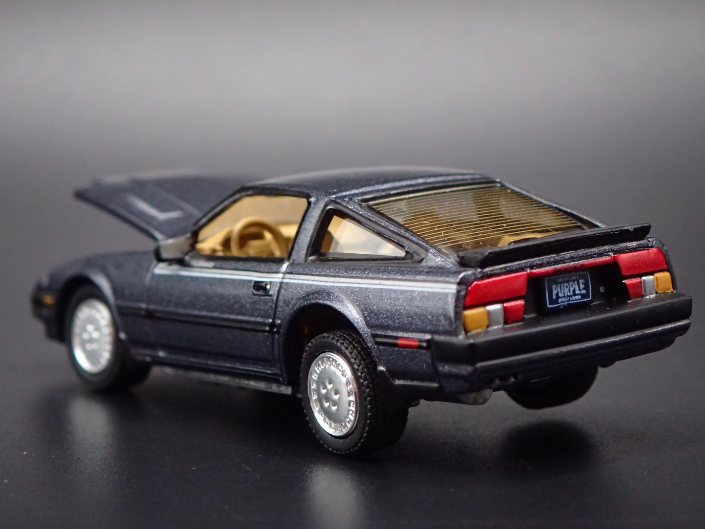 1983-1989 NISSAN 300ZX TURBO 1:64 SCALE COLLECTIBLE DIORAMA DIECAST MODEL CAR