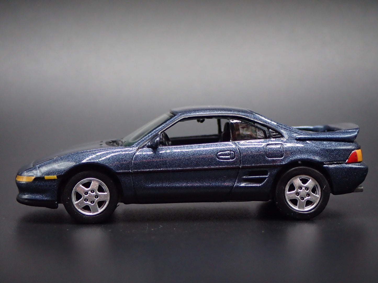 1989-1999 TOYOTA MR2 TURBO GRAY 1/64 SCALE COLLECTIBLE DIORAMA DIECAST MODEL CAR