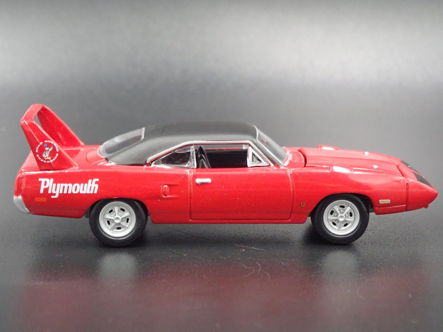 1970 70 PLYMOUTH SUPERBIRD RED 1:64 SCALE COLLECTIBLE DIECAST MODEL CAR