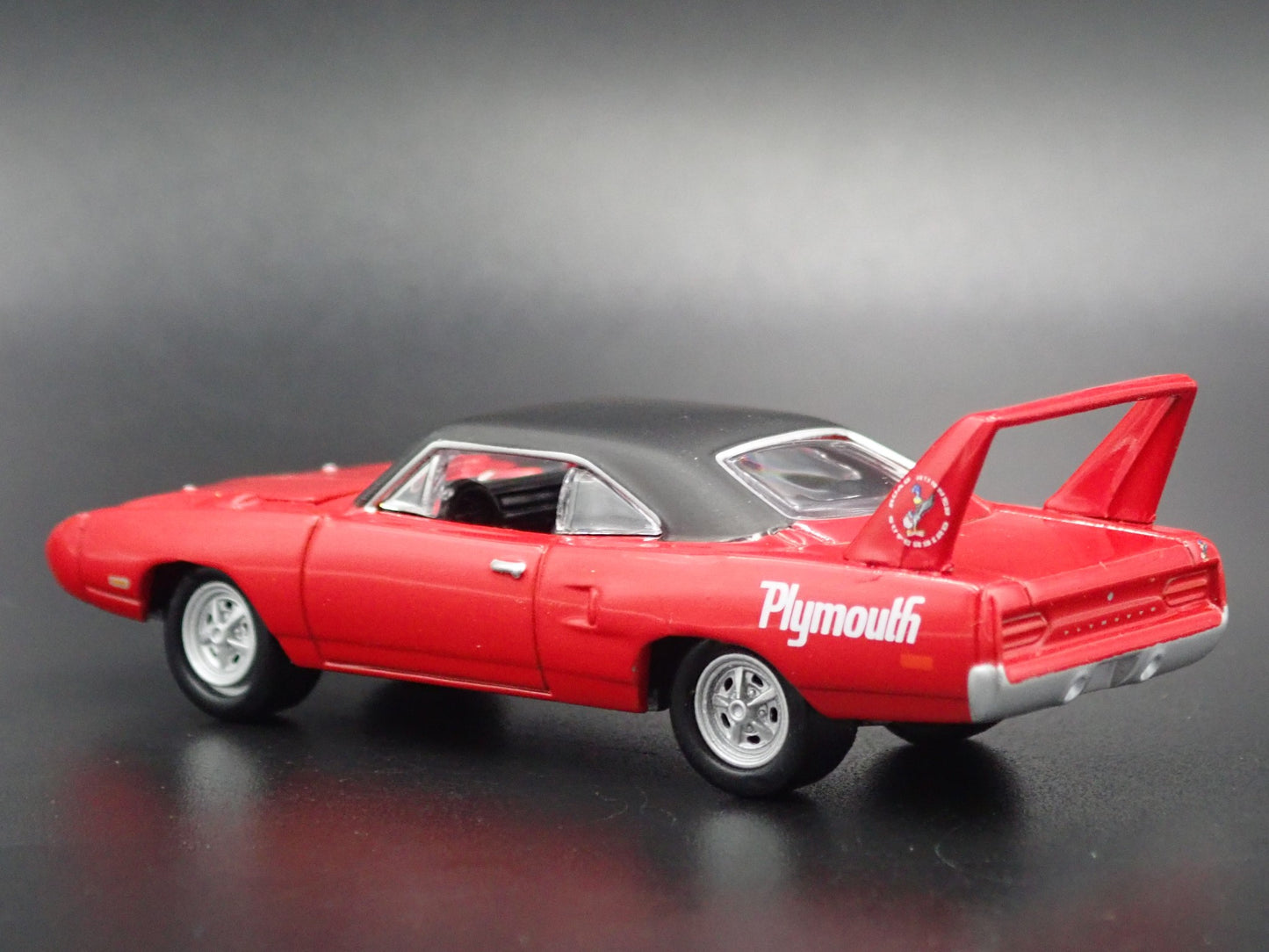 1970 70 PLYMOUTH SUPERBIRD RED 1:64 SCALE COLLECTIBLE DIECAST MODEL CAR