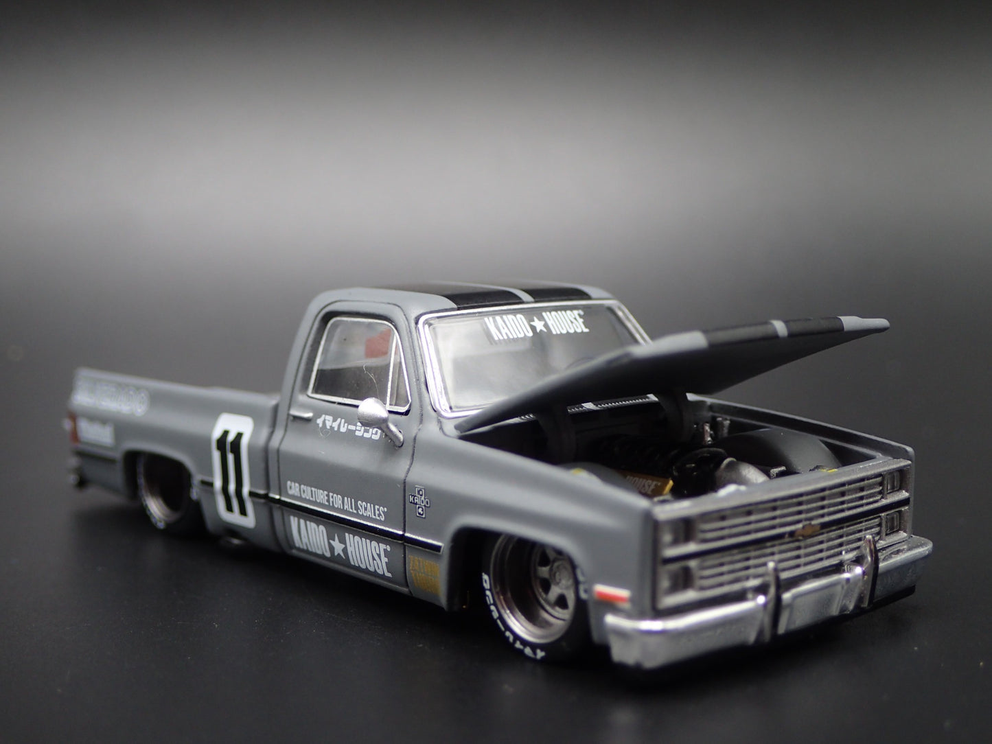 1983 83 CHEVY CHEVROLET PICKUP TRUCK KAIDO HOUSE 1/64 SCALE DIECAST MODEL CAR