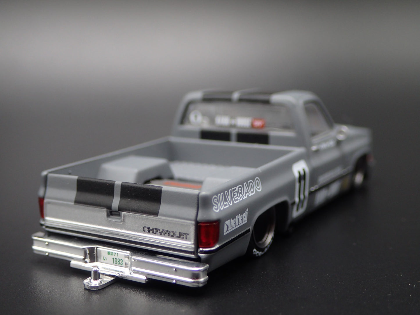 1983 83 CHEVY CHEVROLET PICKUP TRUCK KAIDO HOUSE 1/64 SCALE DIECAST MODEL CAR