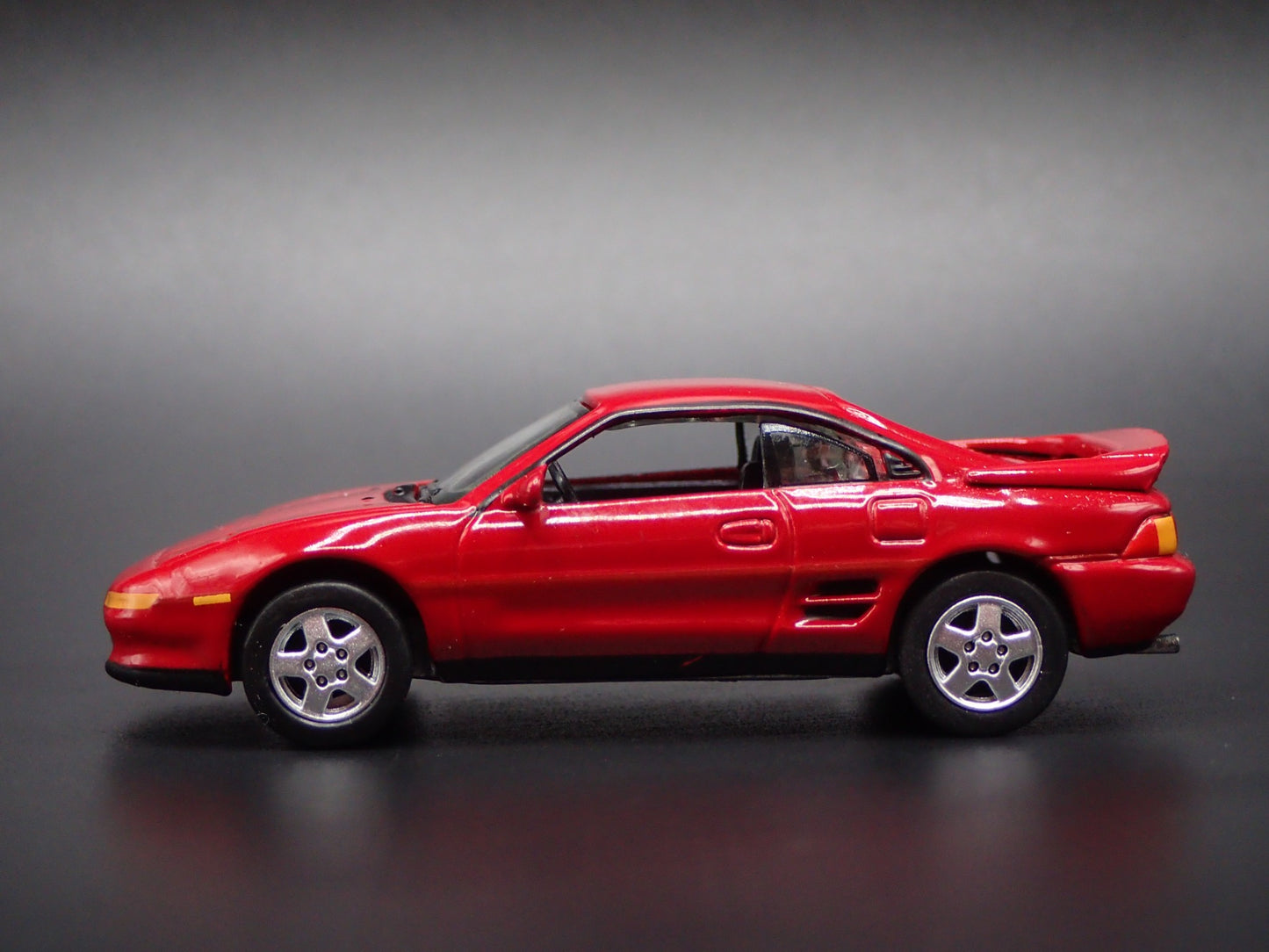1989-1999 TOYOTA MR2 TURBO RED 1/64 SCALE COLLECTIBLE DIORAMA DIECAST MODEL CAR