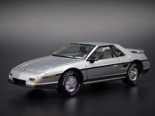 1985 85 PONTIAC FIERO GT GRAY 1/64 SCALE COLLECTIBLE DIORAMA DIECAST MODEL CAR