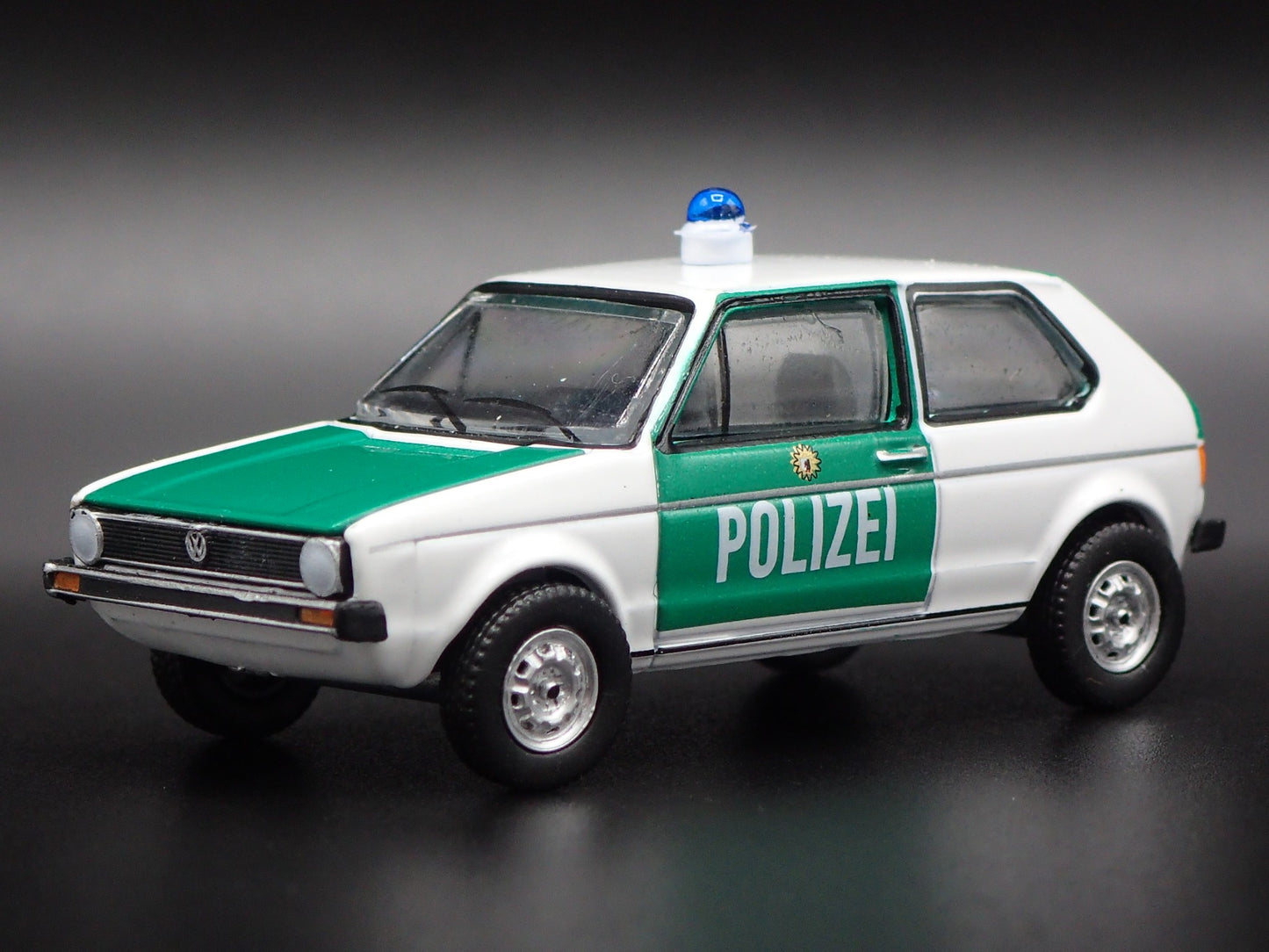 1974 74 VW VOLKSWAGEN GOLF BERLIN, GERMANY POLIZEI  1:64 SCALE DIECAST MODEL CAR