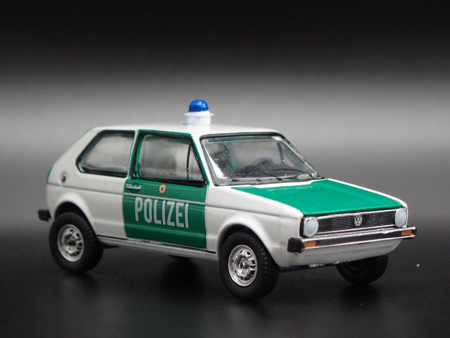 1974 74 VW VOLKSWAGEN GOLF BERLIN, GERMANY POLIZEI  1:64 SCALE DIECAST MODEL CAR